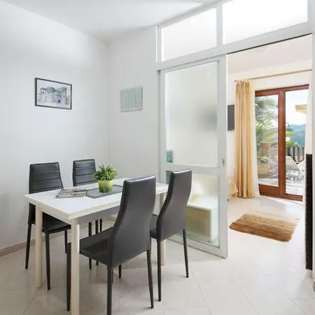 Dalia Apartman *
